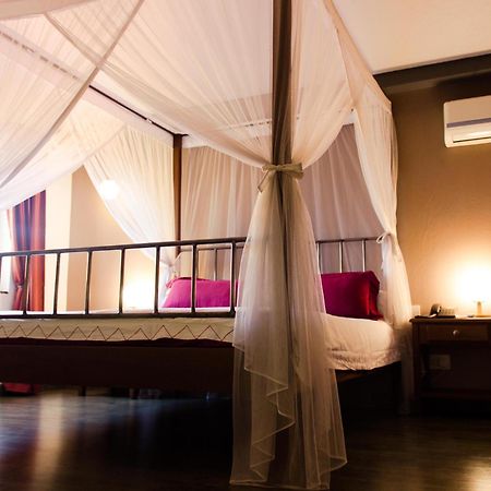 Hotel Bougainviller Kampala Luaran gambar