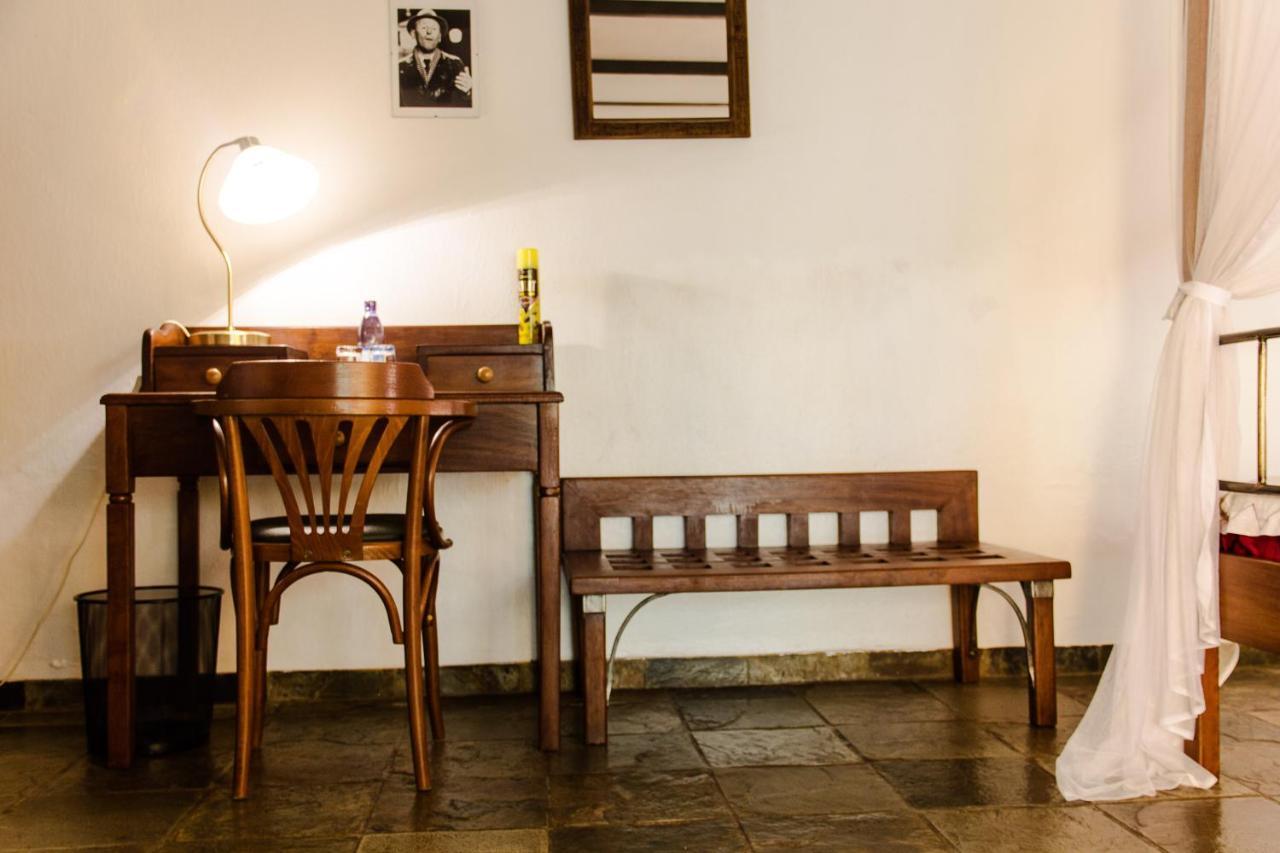 Hotel Bougainviller Kampala Luaran gambar