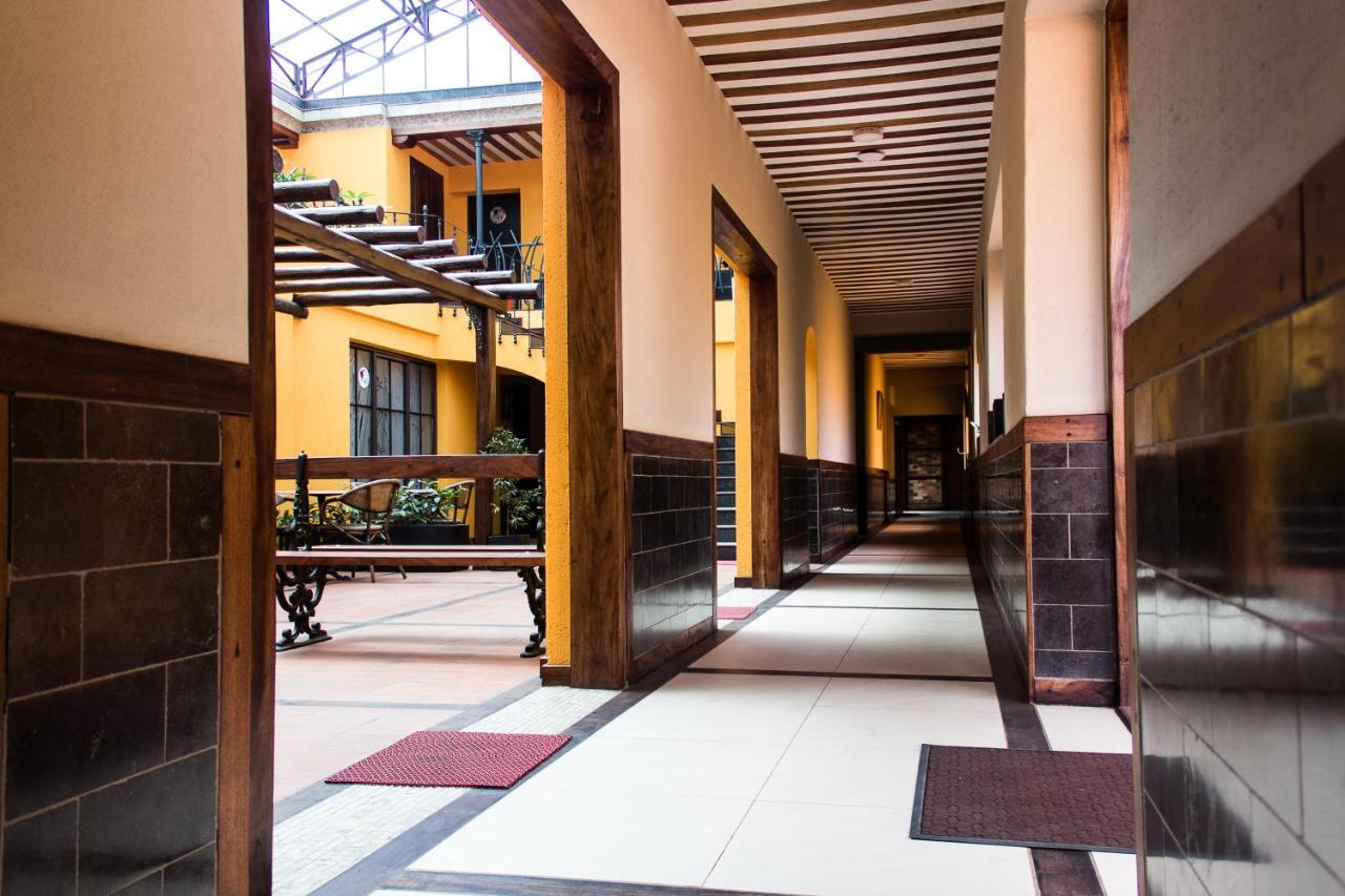 Hotel Bougainviller Kampala Luaran gambar