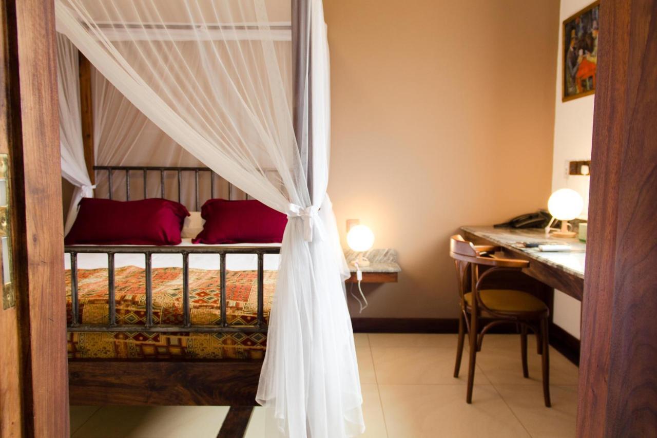 Hotel Bougainviller Kampala Luaran gambar