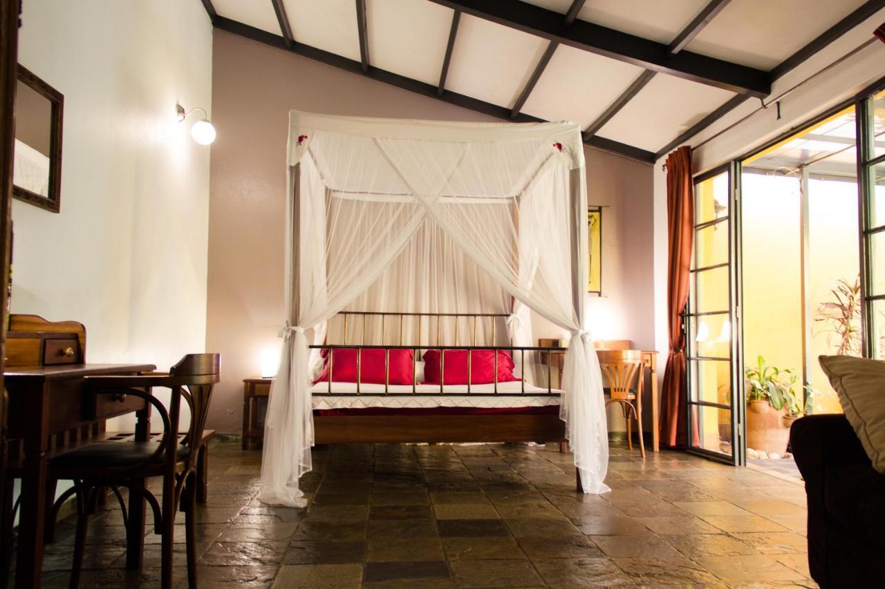 Hotel Bougainviller Kampala Luaran gambar