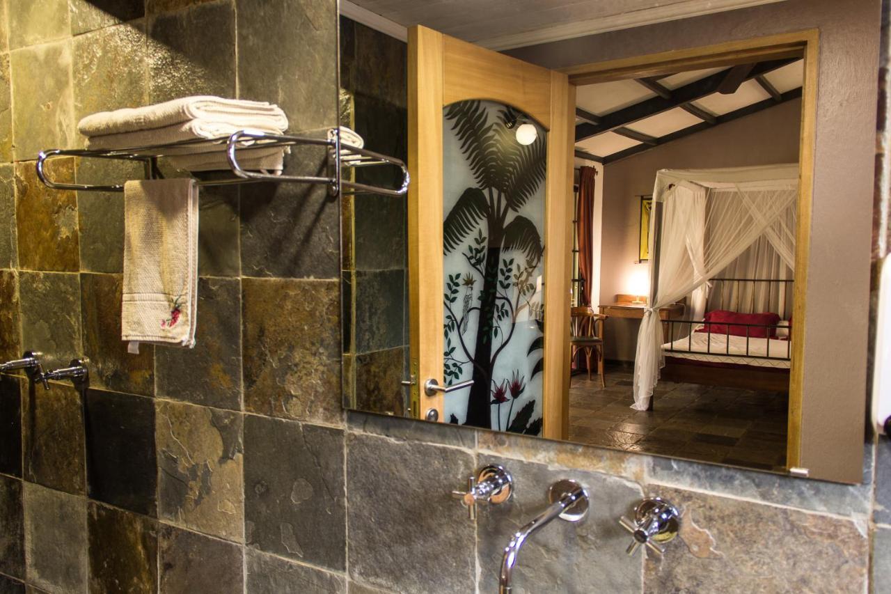 Hotel Bougainviller Kampala Luaran gambar